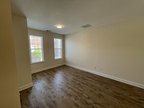 1130 Dean Hall Ln in Matthews, NC - Building Photo - Building Photo