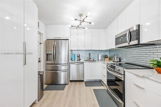 2201 S Ocean Dr, Unit 2202 in Hollywood, FL - Building Photo - Building Photo