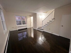 271 Pennsylvania Ave in Bridgeport, CT - Building Photo - Building Photo