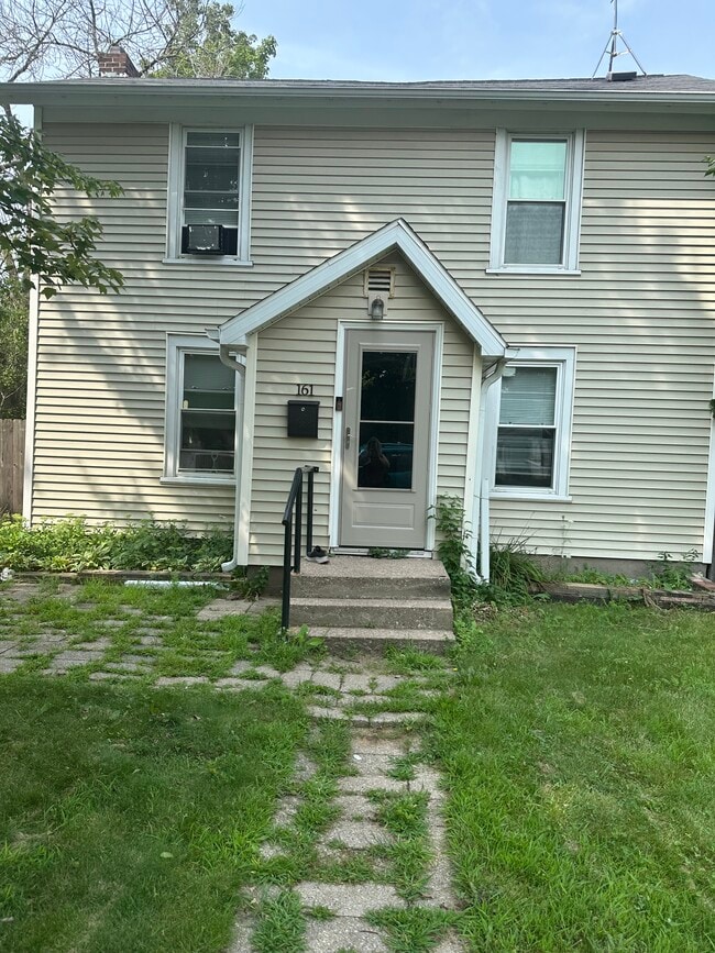 property at 161 17th St N