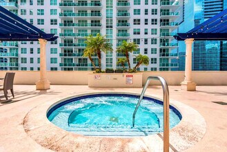 1 SE 12th St, Unit SI FL16-ID1492754P in Miami, FL - Building Photo - Building Photo