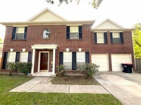 8202 Alabaster Dr in Houston, TX - Building Photo