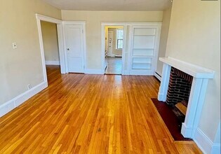 1682 Commonwealth Ave in Boston, MA - Building Photo - Building Photo