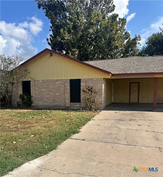 4006 Retama St in Victoria, TX - Building Photo