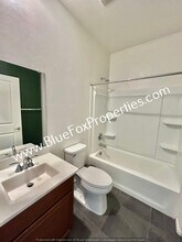 8683 N Calle La Canoa in Oro Valley, AZ - Foto de edificio - Building Photo