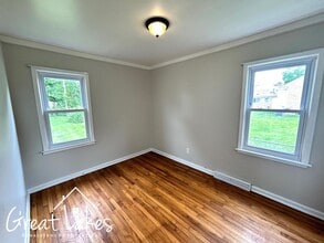 8501 Westminster Ave in Warren, MI - Foto de edificio - Building Photo