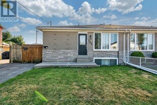 362 Rosedale Dr in Whitby, ON - Building Photo