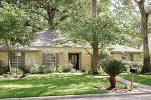 11710 Glenway Dr in Houston, TX - Building Photo