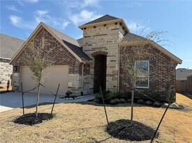 6222 Greenville Dr in College Station, TX - Building Photo