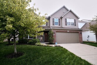 11813 Traymoore Dr in Fishers, IN - Building Photo - Building Photo