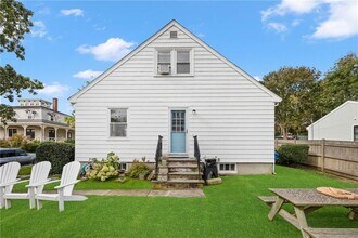 6 Cliff Terrace in Newport, RI - Building Photo - Building Photo
