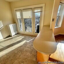 1137 Commonwealth Ave in Boston, MA - Foto de edificio - Building Photo