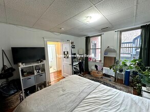 9 Woodbridge St, Unit 4 in Cambridge, MA - Building Photo - Building Photo