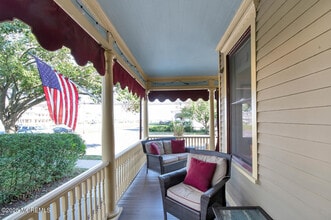 44 Ocean Pathway in Ocean Grove, NJ - Building Photo - Building Photo