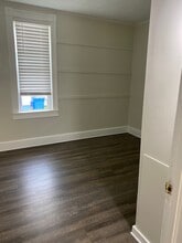 120 Sibben St, Unit Apt#1 in Manistee, MI - Building Photo - Building Photo