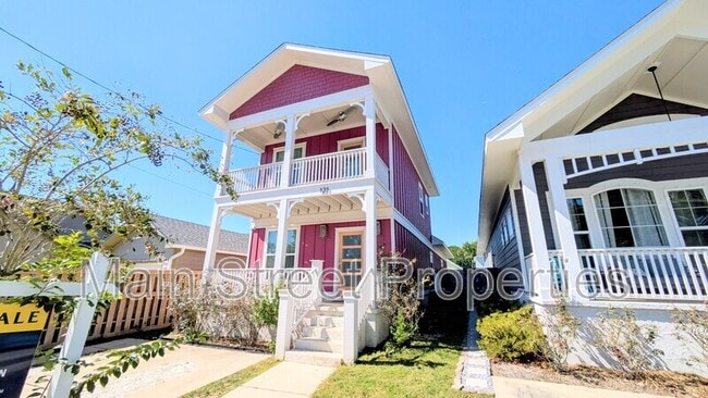 property at 121 N C St