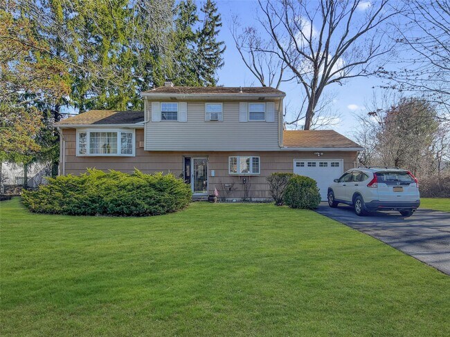 property at 15 Birchwood Ct