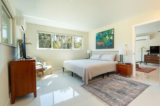 2121 Parker Ave in West Palm Beach, FL - Building Photo - Building Photo