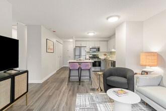 300 East South Water Street in Chicago, IL - Building Photo - Building Photo