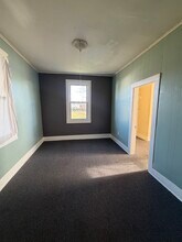 22 Pleasant St, Unit Unit. C in Enfield, CT - Building Photo - Building Photo
