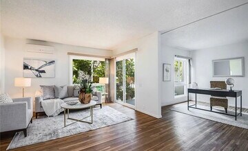 11120 Queensland St in Los Angeles, CA - Building Photo - Building Photo