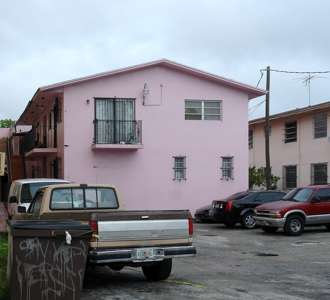 863 NW 3rd St in Miami, FL - Building Photo - Building Photo