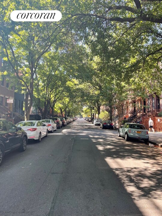 45 Monroe St in Brooklyn, NY - Foto de edificio