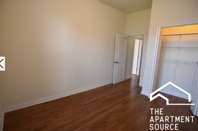 3523 N Broadway, Unit G in Chicago, IL - Building Photo - Building Photo