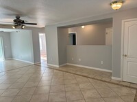 32 President Ln in Palm Coast, FL - Foto de edificio - Building Photo