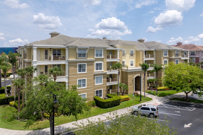 Vista Cay at Harbor Square in Orlando, FL - Building Photo - Building Photo