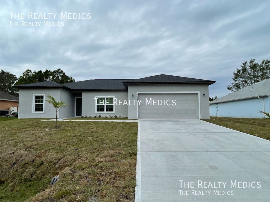 2778 Freehold Ave SE in Palm Bay, FL - Building Photo
