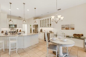 4801 Edgemont Ct in Sarasota, FL - Building Photo - Building Photo