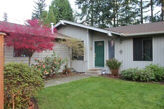 12939 NE 195th Pl in Bothell, WA - Building Photo - Building Photo