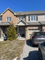 44 Summer Ln in Peterborough, ON - Building Photo