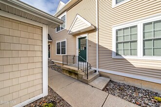 1112 Western Ave in Albany, NY - Building Photo - Building Photo