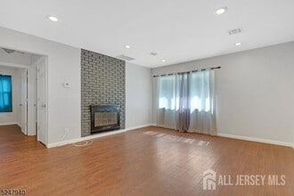 67 Woodland Ave in Fords, NJ - Building Photo - Building Photo