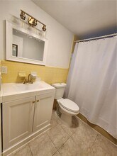 1100 NE 9th Ave, Unit 203 in Fort Lauderdale, FL - Building Photo - Building Photo