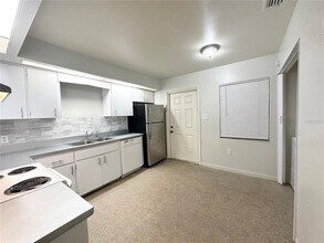101 Lake Hunter Dr in Lakeland, FL - Building Photo - Building Photo