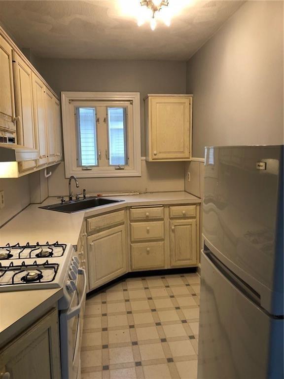 356 Orient Ave in Pawtucket, RI - Building Photo - Building Photo