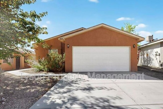property at 3013 Taos Meadows Dr NE