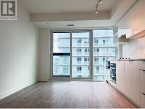 252 Church St in Toronto, ON - Building Photo - Building Photo