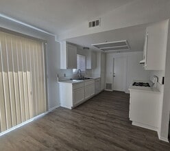 68160 C. Blanco in Desert Hot Springs, CA - Building Photo - Building Photo