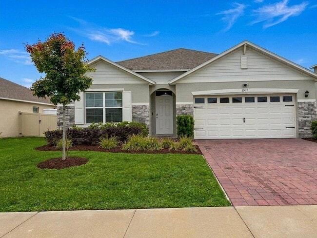 33412 Country House Dr in Sorrento, FL - Foto de edificio - Building Photo