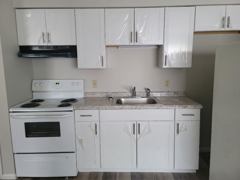 1804 Woodlawn Ave NW-Unit -9 in Canton, OH - Building Photo