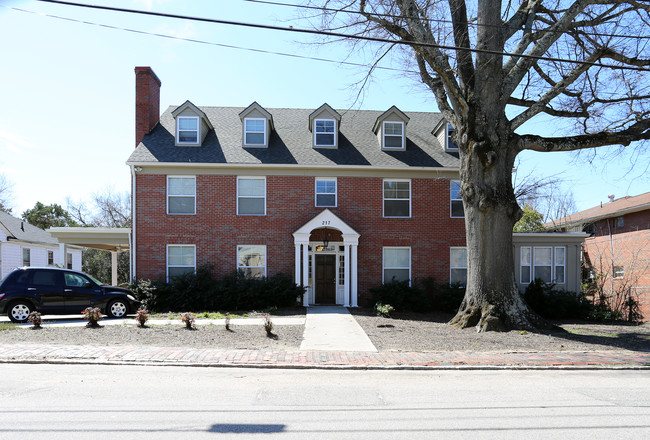 217 W Geer St in Durham, NC - Building Photo - Building Photo