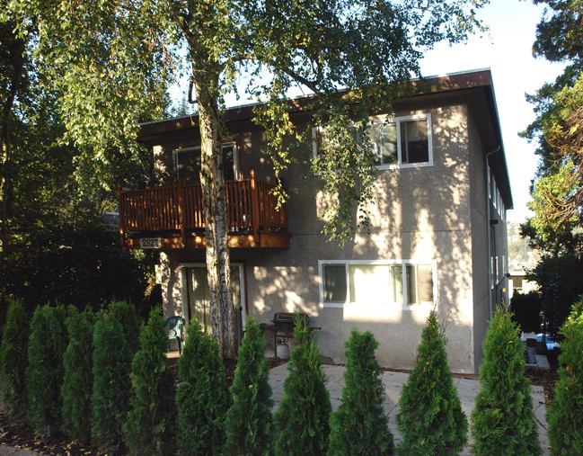 Whiterock Apartments in Seattle, WA - Foto de edificio - Building Photo