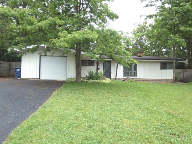 property at 1156 Myrtle Ln