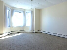 34 Pontiac St in Boston, MA - Building Photo