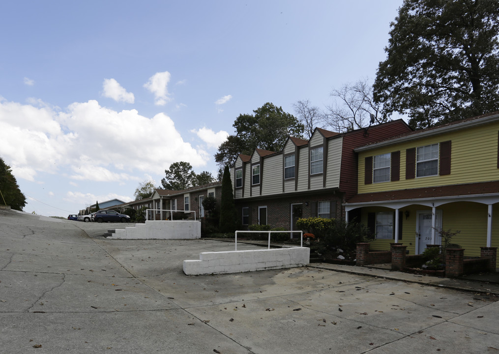 2028-2062 Belle Terra Rd in Knoxville, TN - Building Photo