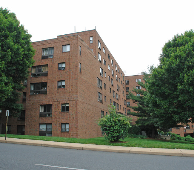 Quaker Hill Place in Wilmington, DE - Building Photo - Building Photo